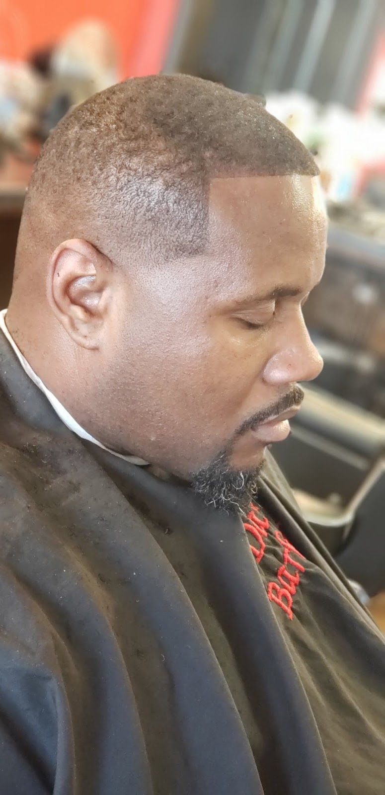 On Point Barbershop and Custom Print Shop | 1715 E Sauk Trail, Sauk Village, IL 60411, USA | Phone: (708) 248-6593