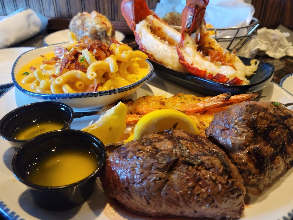Red Lobster | Photo 8 of 10 | Address: 4333 Candlewood St, Lakewood, CA 90712, USA | Phone: (562) 634-3474