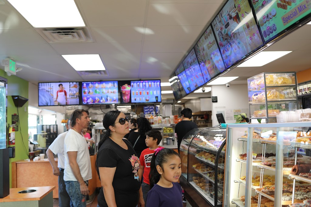 Tonys Donut House | 14226 Ramona Blvd, Baldwin Park, CA 91706, USA | Phone: (626) 343-9010