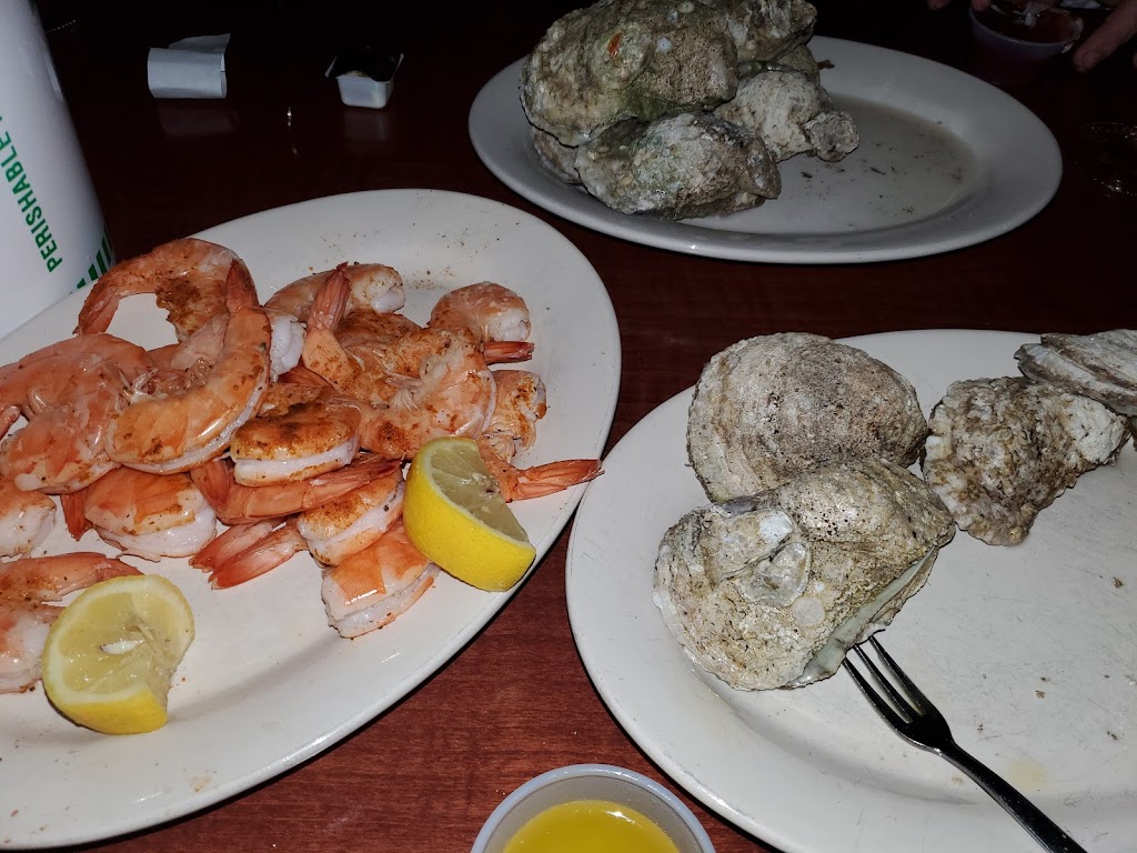 Hueys Restaurant & Oyster Bar | 7601 US-70, Mebane, NC 27302, USA | Phone: (919) 563-6731