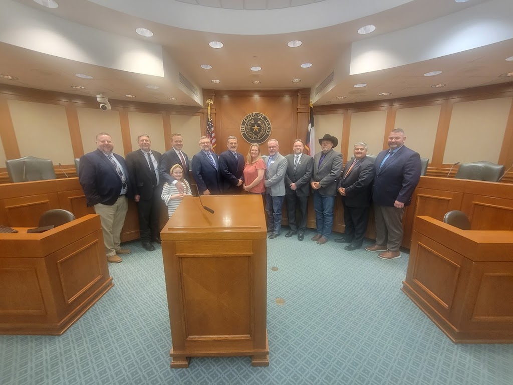 Magnorum Realty Services LLC | 1376 Heritage Creek Dr, Rhome, TX 76078, USA | Phone: (817) 803-2694