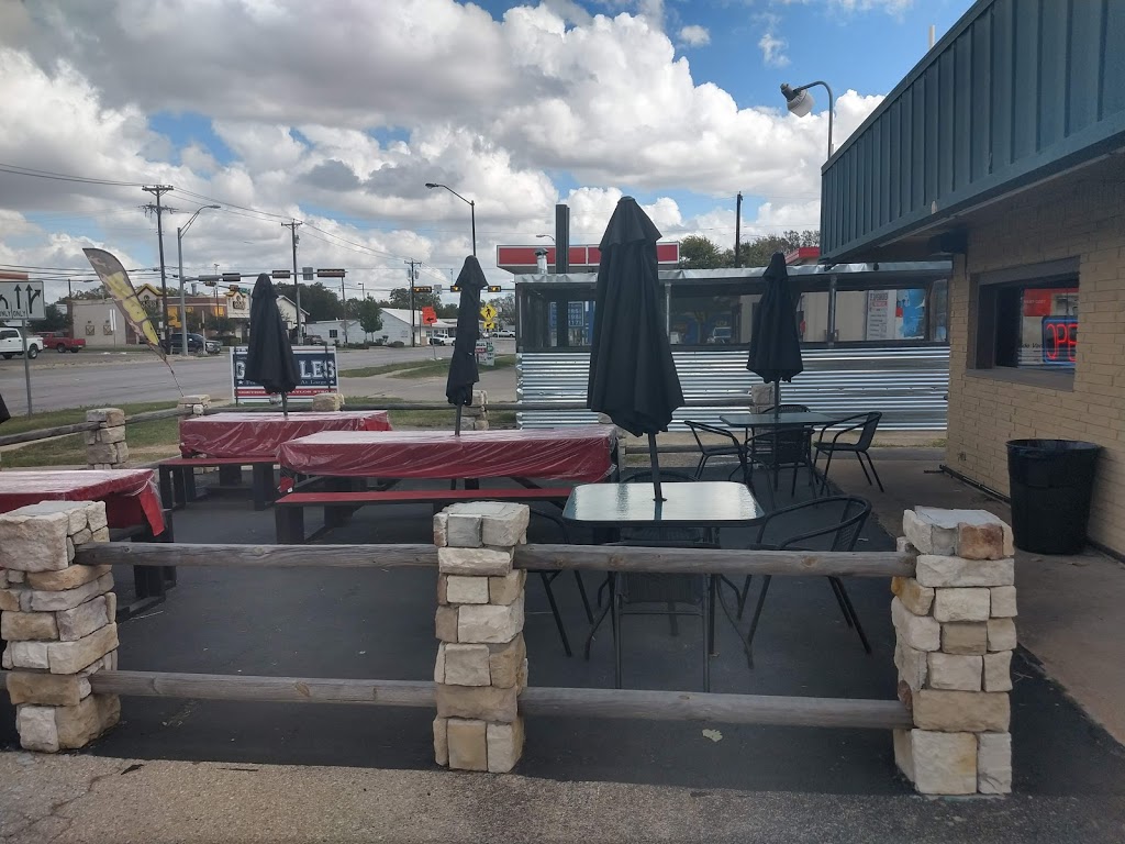 Buckalews BBQ | 1803 W 2nd St, Taylor, TX 76574, USA | Phone: (512) 595-5142