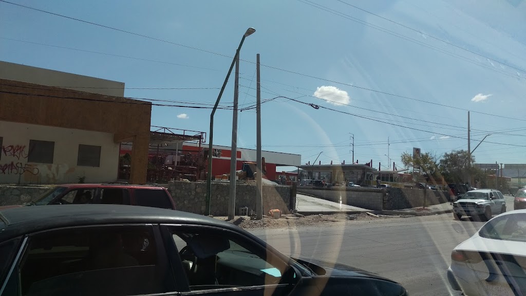 AutoZone Refacciones, Eje Vial Juan Gabriel 5446, Col. Jarudo del Norte