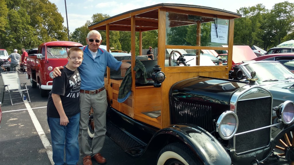 Miami Whitewater United Methodist in 9700 Dry Fork Rd, Harrison, OH 45030, USA