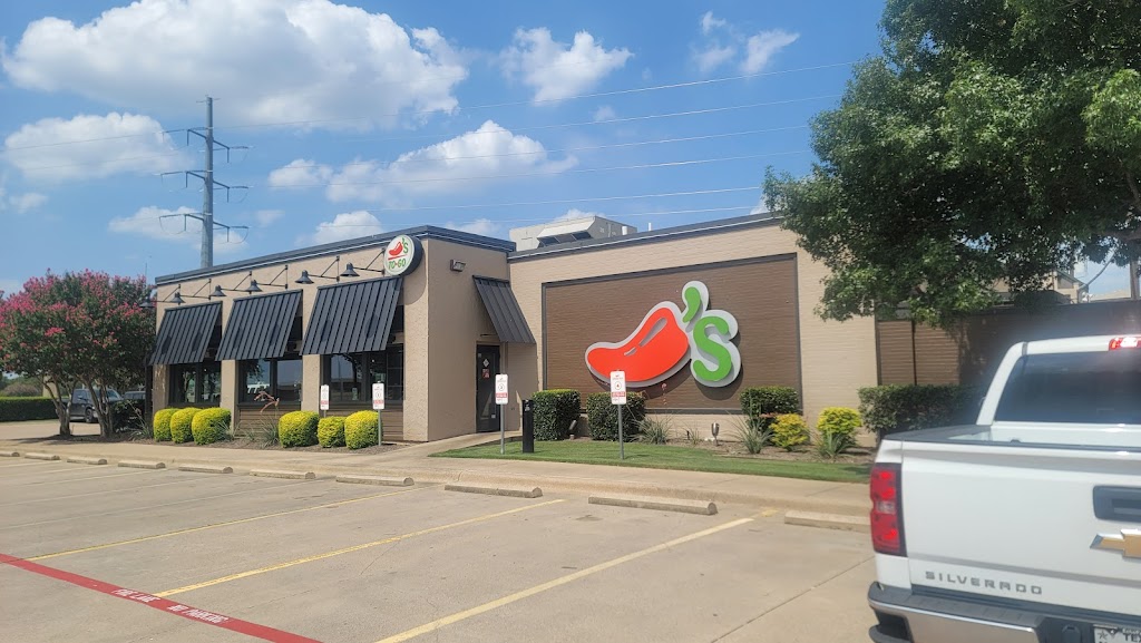 Chilis Grill & Bar - restaurant  | Photo 3 of 10 | Address: 800 W State Hwy 114, Grapevine, TX 76051, USA | Phone: (817) 329-1030
