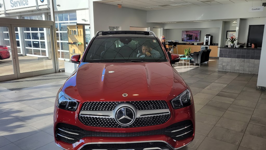 Mercedes-Benz of Milwaukee | 2400 S 108th St, Milwaukee, WI 53227, USA | Phone: (866) 455-8708