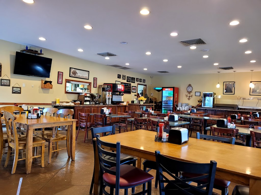 Goodfellas Pizza | 103 Colonels Way, Henryville, IN 47126, USA | Phone: (812) 294-3343