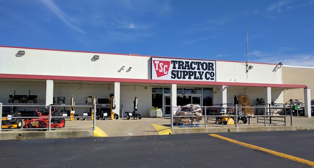 Tractor Supply Co. | 2040 By-Pass Rd, Paris, KY 40361, USA | Phone: (859) 988-1051