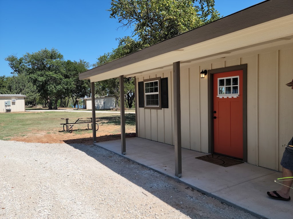 Destination Red River Cabins and RV | 4336 Carpenters Bluff Rd, Denison, TX 75021, USA | Phone: (469) 534-4555