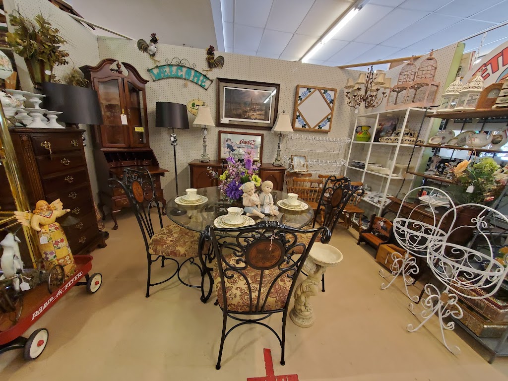 Antique Mall Treasure Hunt | 3217 New MacLand Rd, Powder Springs, GA 30127, USA | Phone: (678) 398-9195