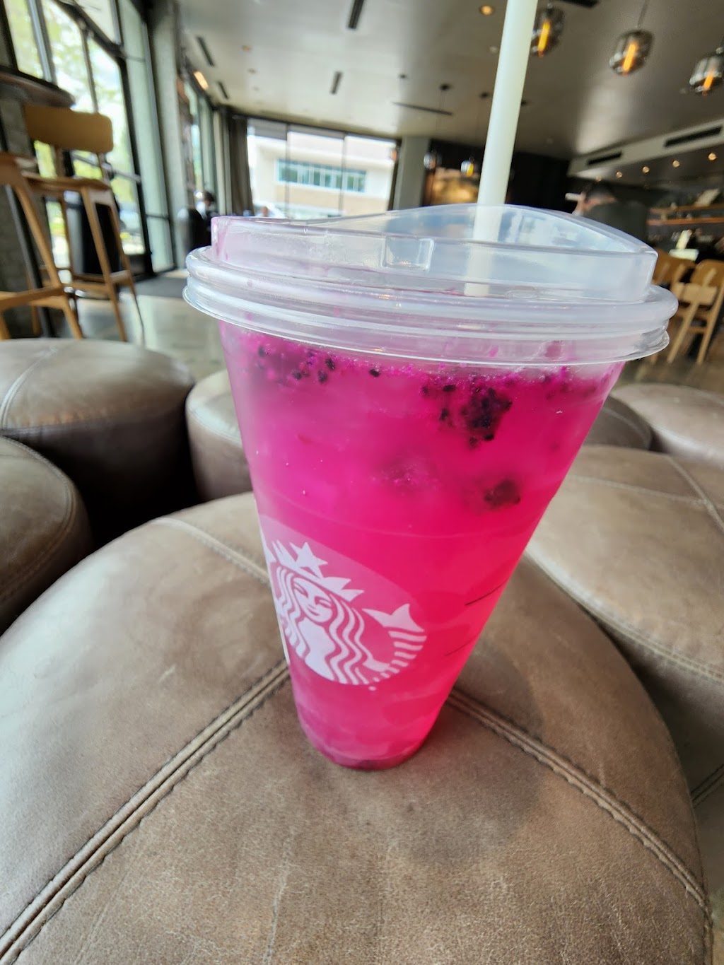 Starbucks | 5400 Lynx Ln, Columbia, MD 21044, USA | Phone: (202) 945-2179