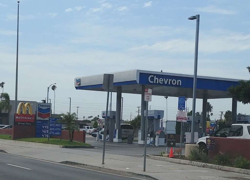 Chevron | 4015 W Century Blvd, Inglewood, CA 90304, USA | Phone: (310) 672-2000