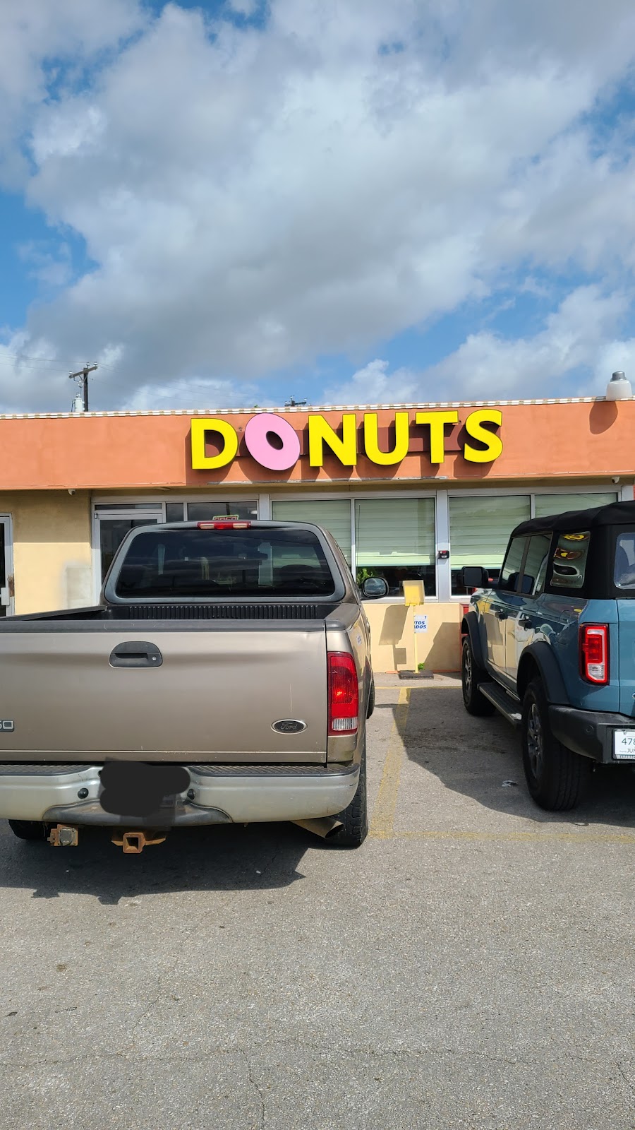 Dutch Maid Donuts | 1303 N Dallas Ave, Lancaster, TX 75134, USA | Phone: (972) 218-2280