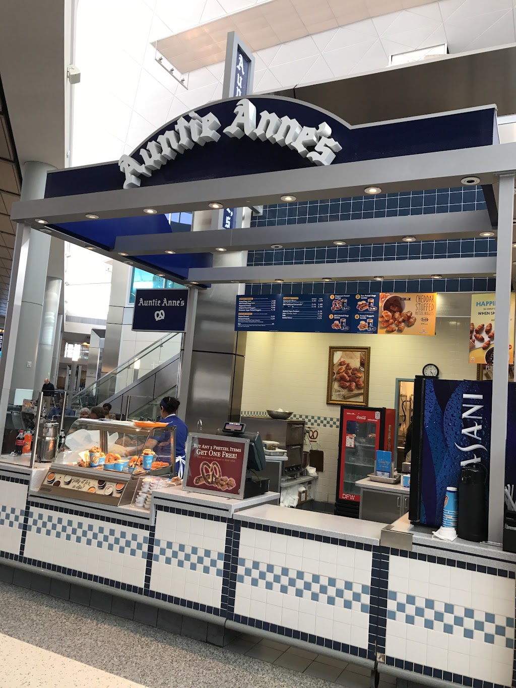 Auntie Annes | 2601 S International Pkwy, Dallas, TX 75254, USA | Phone: (972) 973-4820