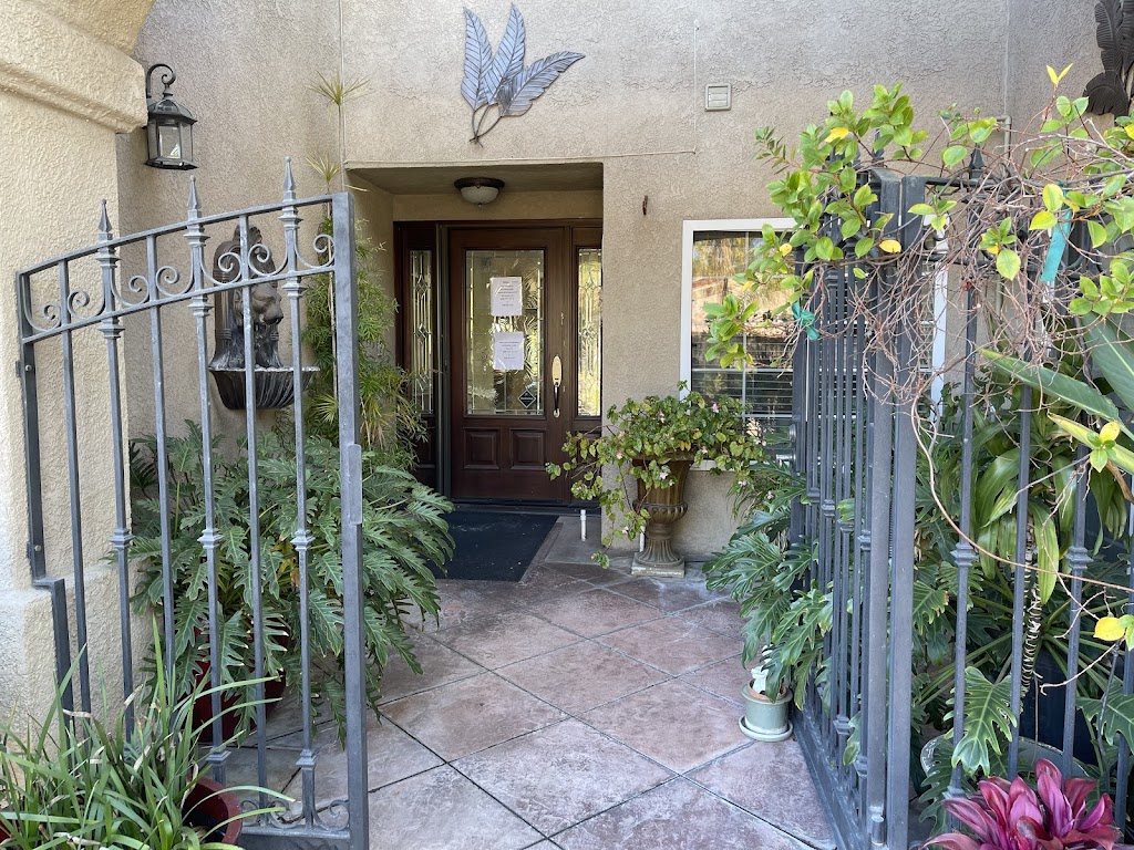New Home Senior Care | 25032 Woolwich St, Laguna Hills, CA 92653, USA | Phone: (949) 449-5555