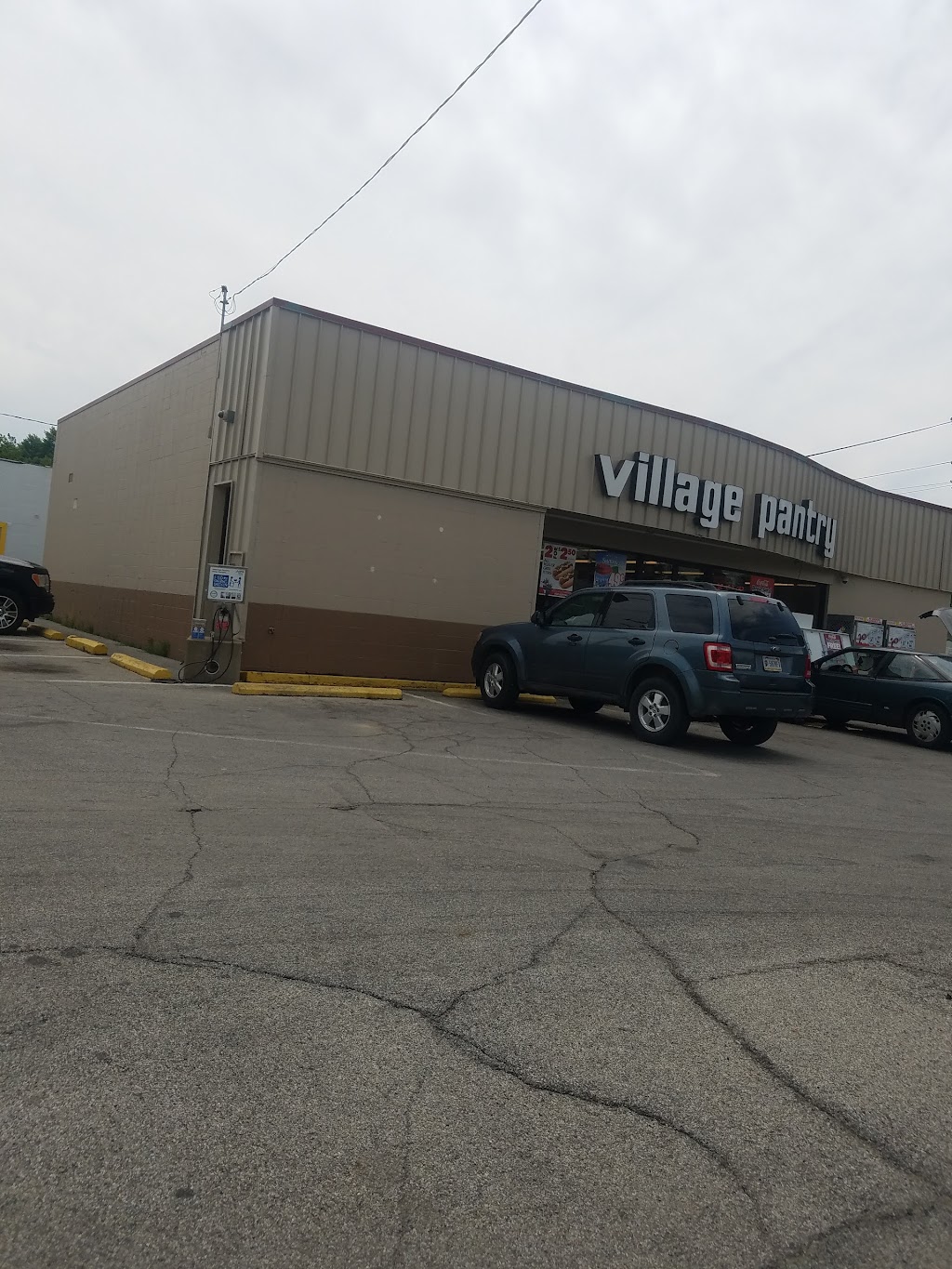 Village Pantry | 1422 E 38th St, Marion, IN 46953, USA | Phone: (765) 674-9595
