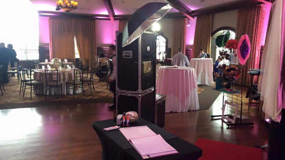 Action Photo Booths | 232 Voorhees Rd, Amsterdam, NY 12010, USA | Phone: (518) 848-5004