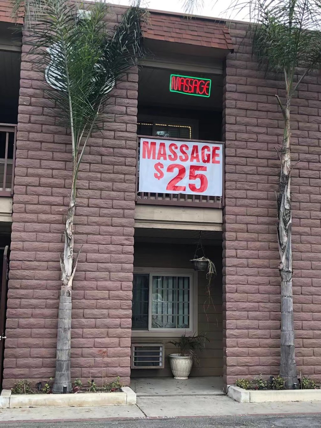 Fallbrook Massage # 1 | 1167 E Mission Rd, Fallbrook, CA 92028, USA | Phone: (760) 645-0010