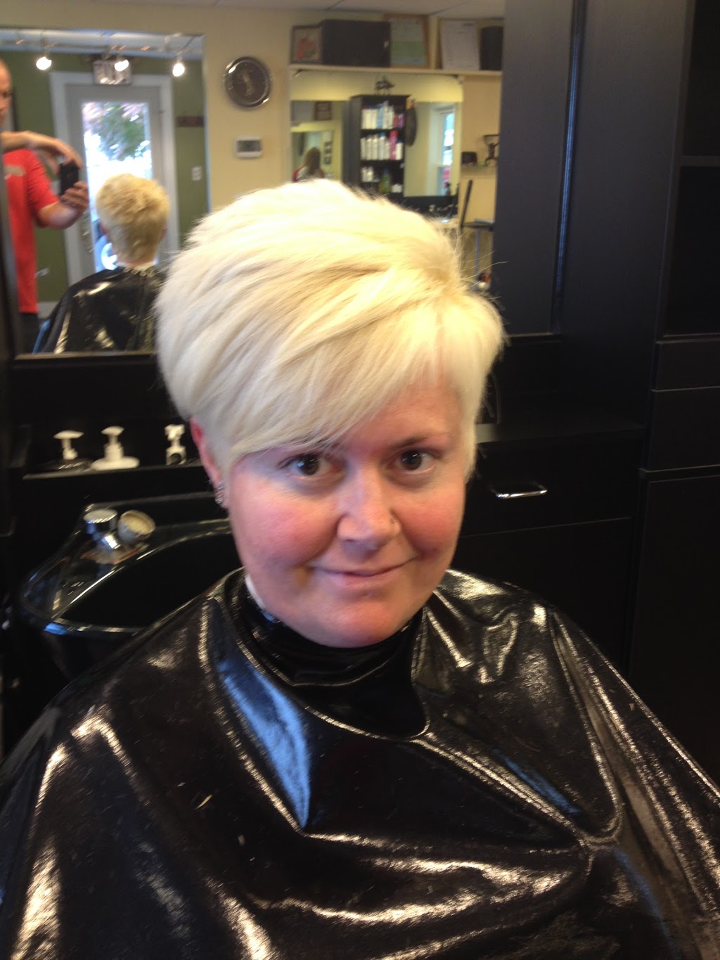 Cutting Edge Family Hairstyling | 430 Long St, Ashville, OH 43103 | Phone: (740) 983-4411