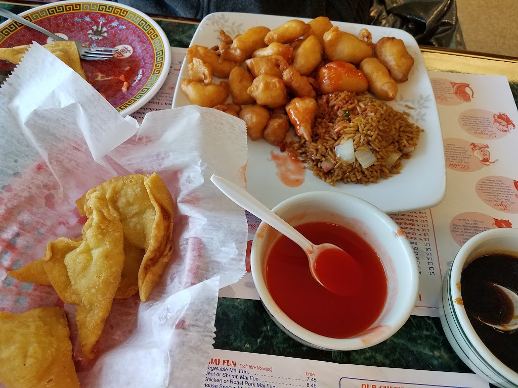 Golden Dragon Chinese Kitchen | 514 Plaza Dr, Marshall, WI 53559, USA | Phone: (608) 655-1388