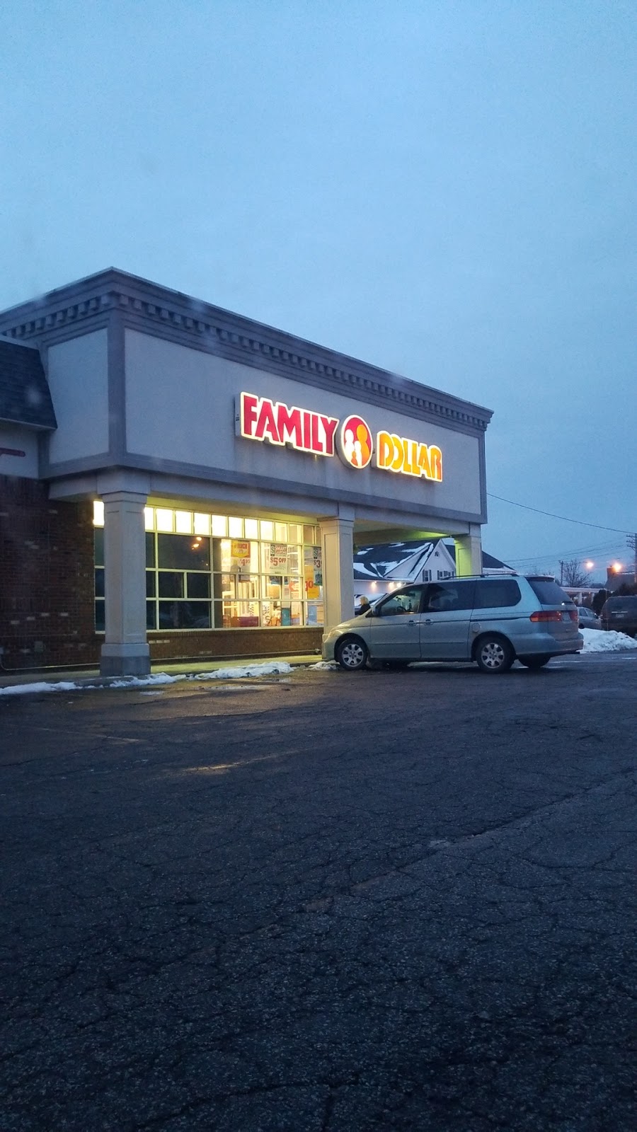 Family Dollar | 4444 Rocky River Dr, Cleveland, OH 44135, USA | Phone: (216) 706-0435