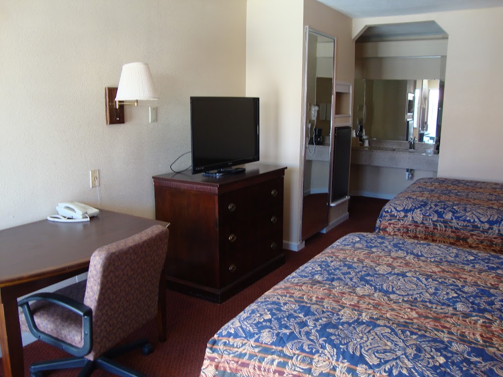 Pleasanton Executive Inn | 1927 W Oaklawn Rd, Pleasanton, TX 78064, USA | Phone: (830) 569-8747