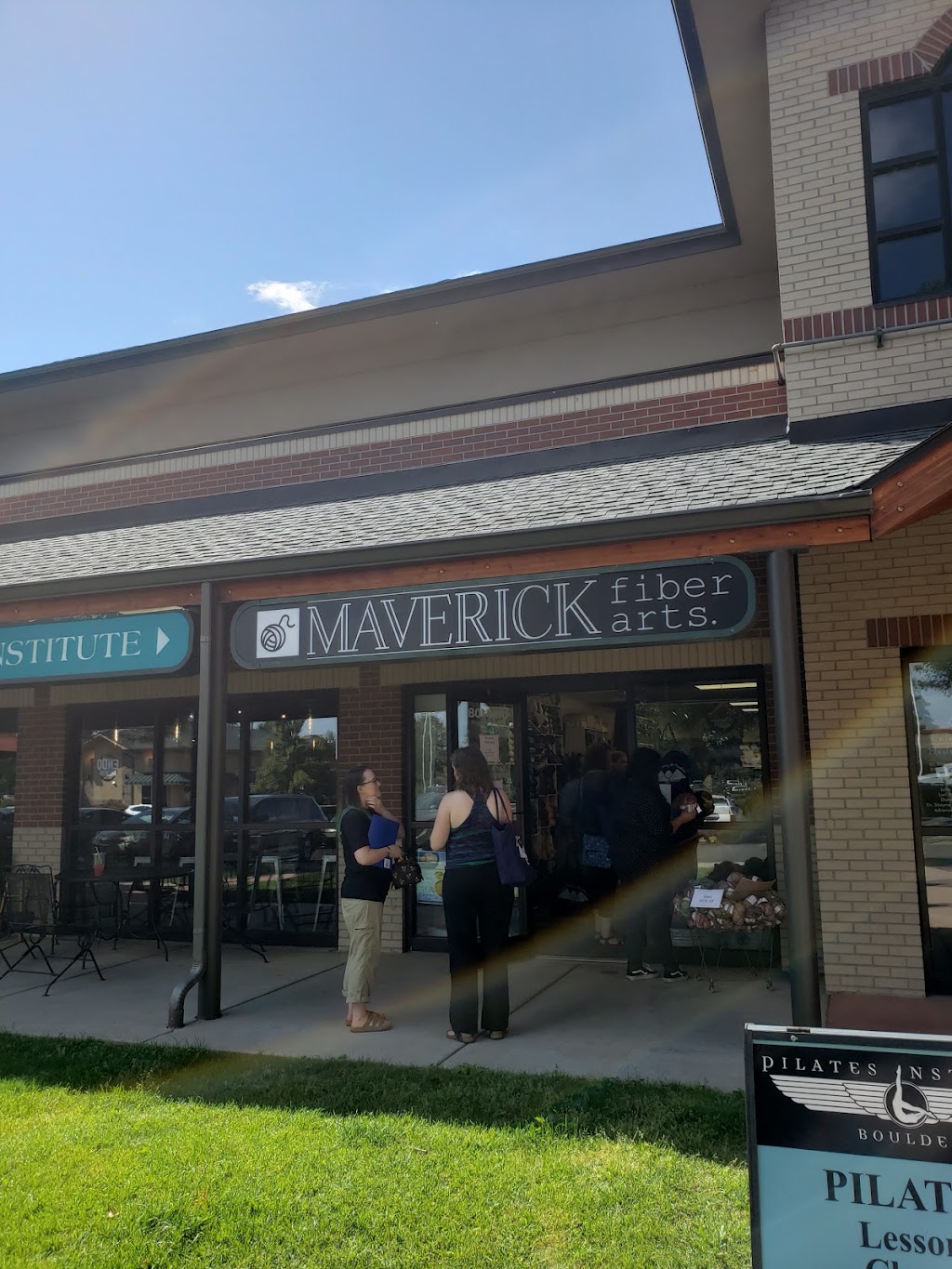 Maverick Fiber Arts | 2770 Dagny Way # 108, Lafayette, CO 80026, USA | Phone: (303) 665-5591