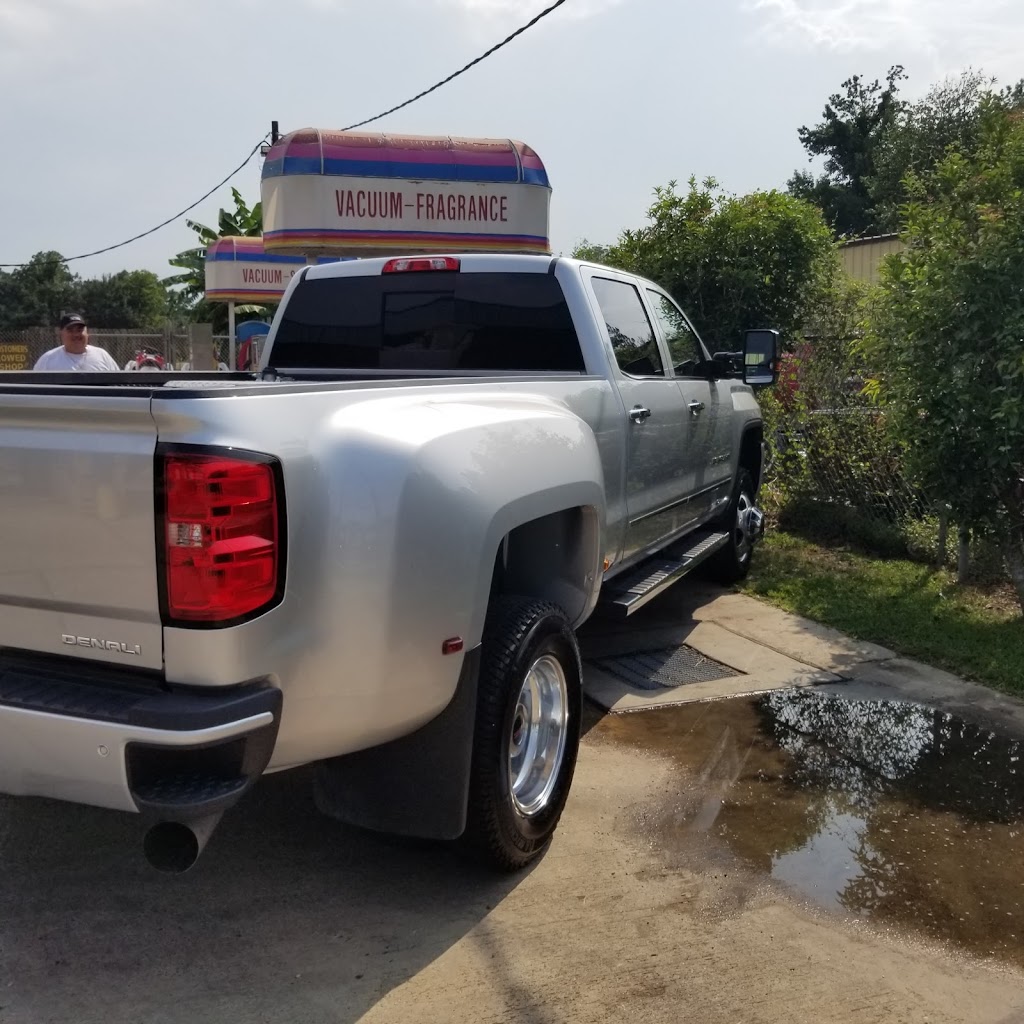 Joes Delicate Touch Carwash | 247 Canal St, Luling, LA 70070, USA | Phone: (504) 432-2696