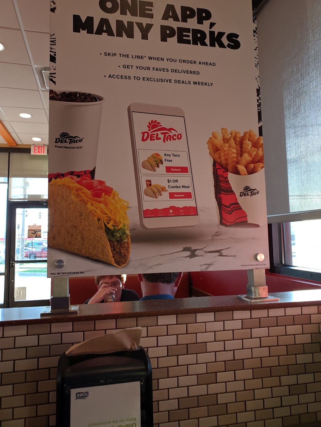 Del Taco | 1551 Garth Brooks Blvd, Yukon, OK 73099, USA | Phone: (405) 350-2359