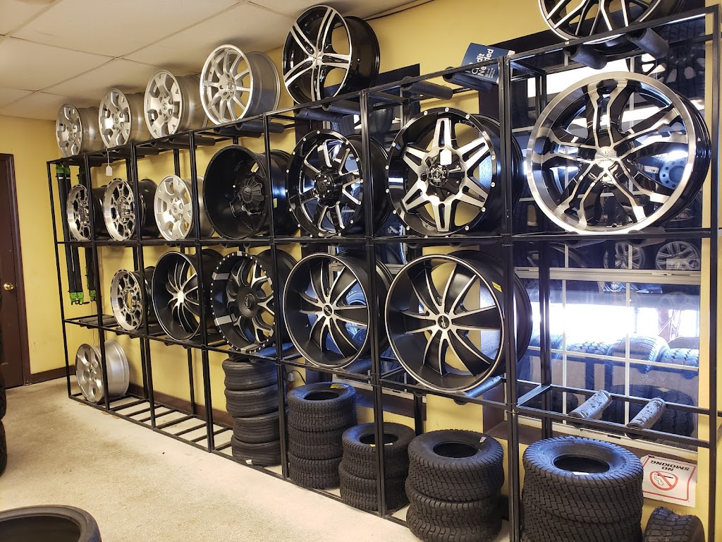 Daniels Tire Shop | 15300 Voelker Ln, Manor, TX 78653, USA | Phone: (512) 382-4576