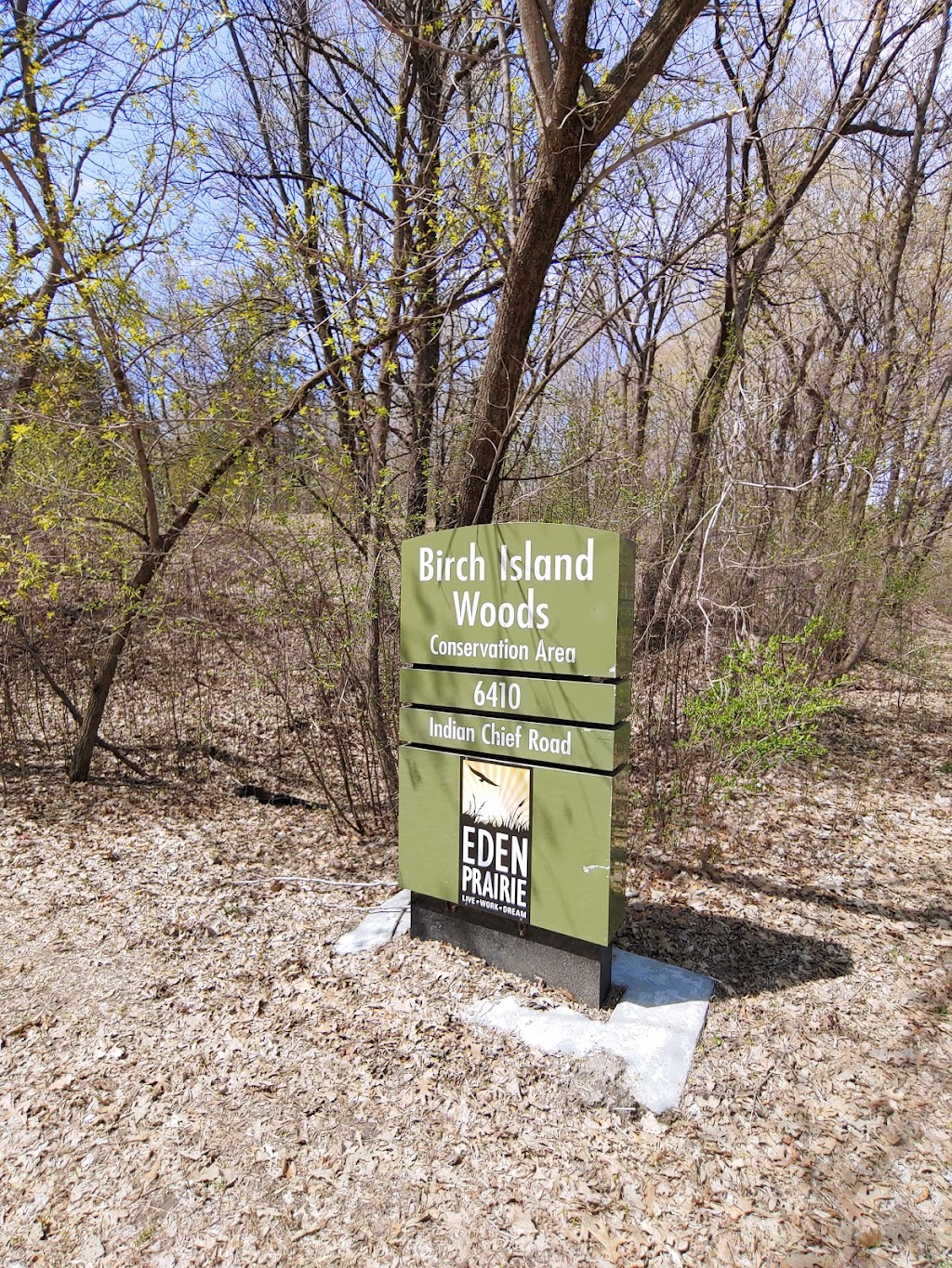 Birch Island Woods | 6225 Eden Prairie Rd, Eden Prairie, MN 55346, USA | Phone: (952) 949-8442