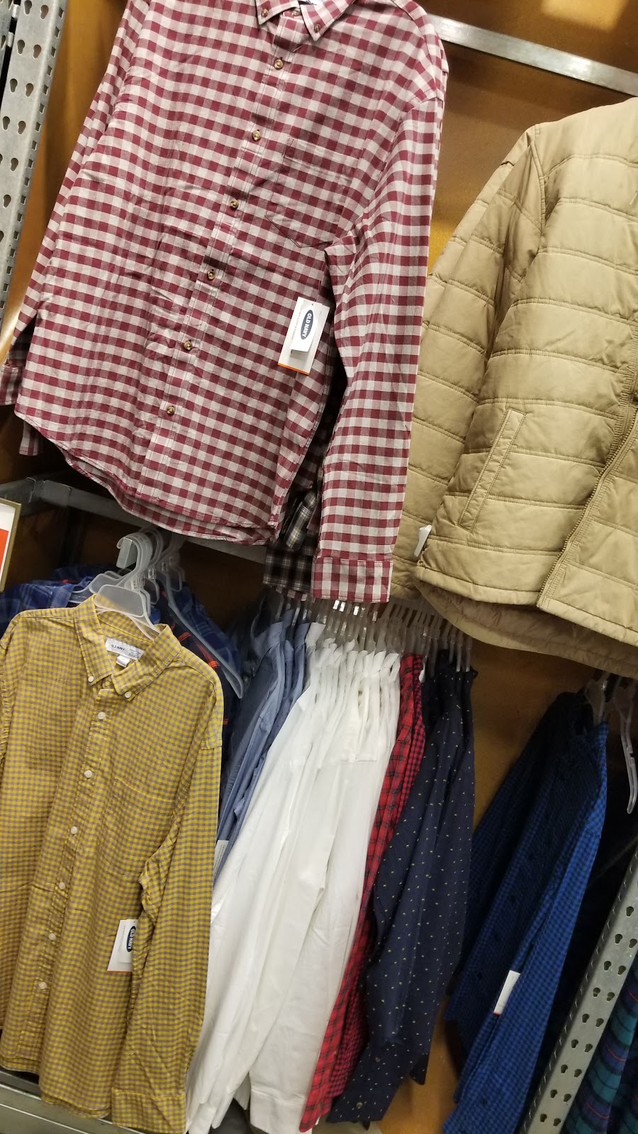 Old Navy Outlet | 3000 Grapevine Mills Pkwy Space #245, Grapevine, TX 76051, USA | Phone: (972) 355-3111