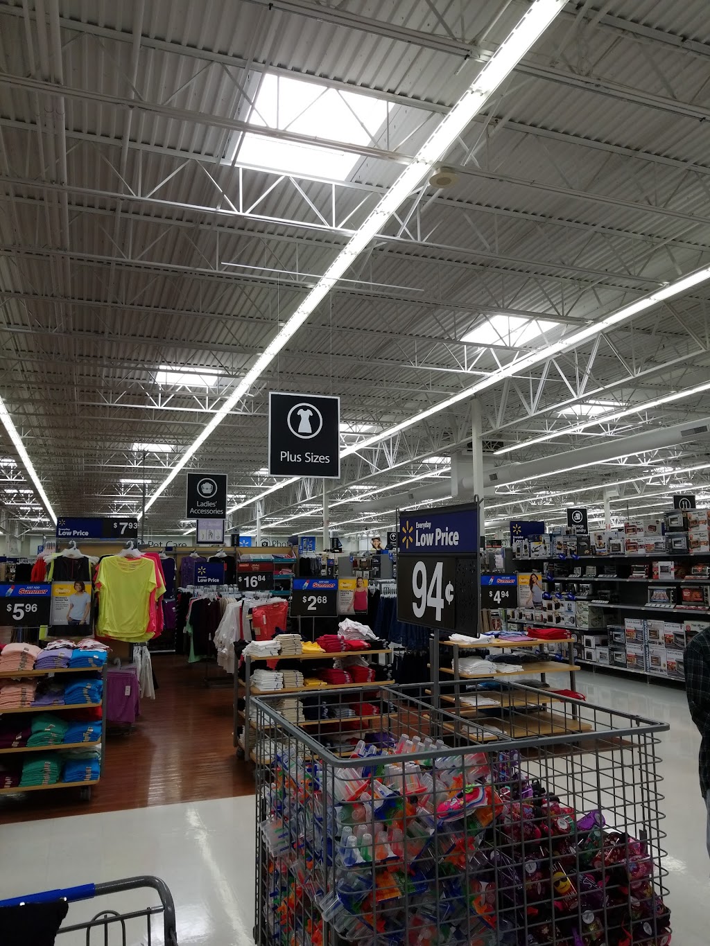 Walmart Supercenter | 961 N Market St, Waterloo, IL 62298, USA | Phone: (618) 939-3416