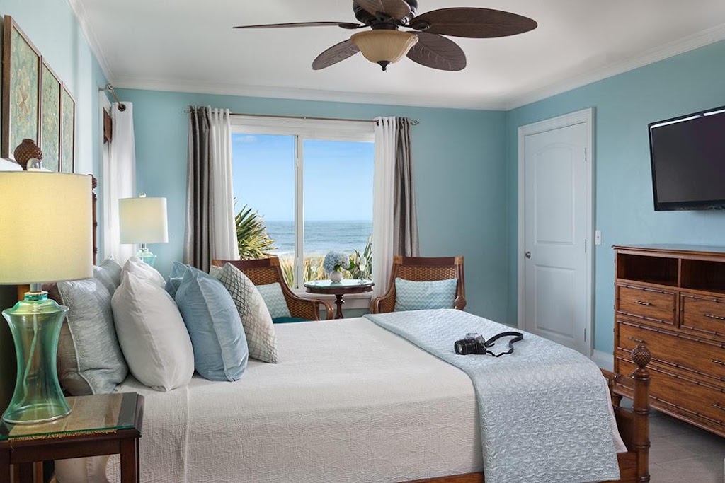 Beachcomber Cottages on Vilano | 10 Beachcomber Way, St. Augustine, FL 32084, USA | Phone: (904) 495-4245