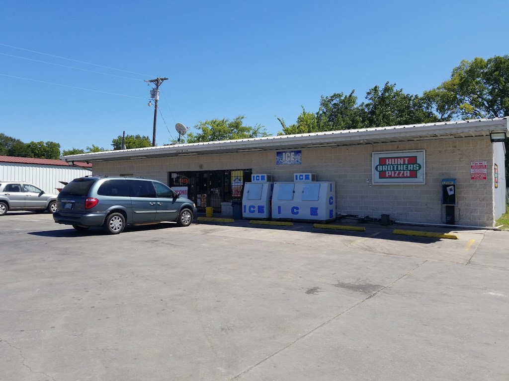 Gilberts Drive-In | 2452 FM3364, Princeton, TX 75407, USA | Phone: (469) 690-4993