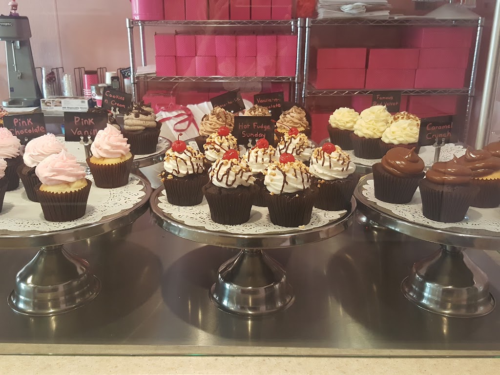 Smallcakes | 1418 N Galloway Ave, Mesquite, TX 75181, USA | Phone: (972) 807-6395