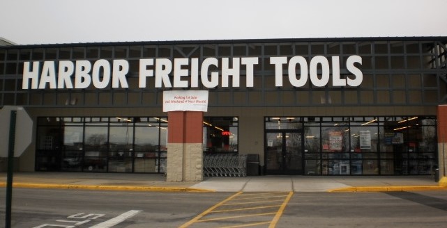 Harbor Freight Tools | 2380 S Green Bay Rd, Racine, WI 53406, USA | Phone: (262) 554-5106