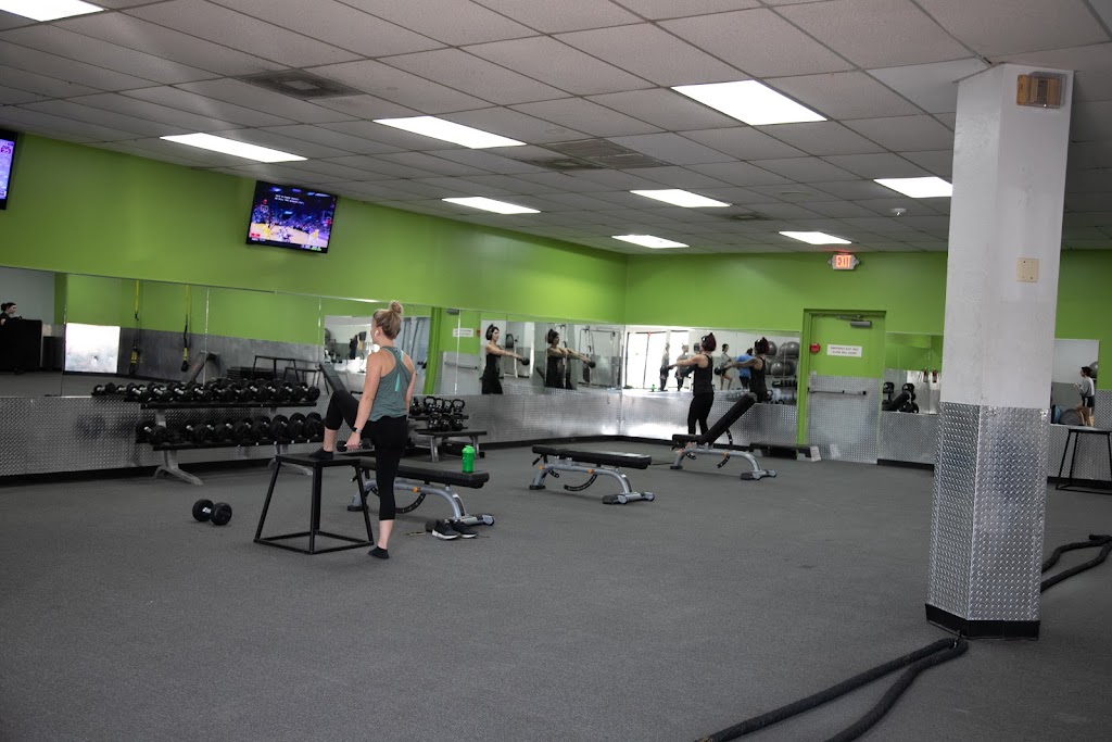 10GYM | 6209 Northwest Expy, Oklahoma City, OK 73132, USA | Phone: (405) 728-3600