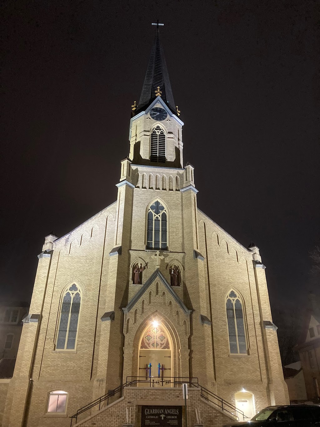 Guardian Angels Catholic Church | 215 W 2nd St, Chaska, MN 55318, USA | Phone: (952) 227-4000