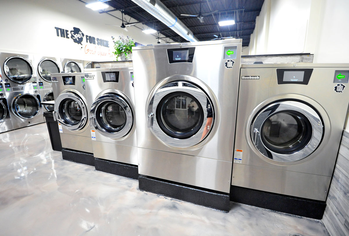 Spot Laundromats - Front Royal | 429 South St, Front Royal, VA 22630, United States | Phone: (540) 252-4468