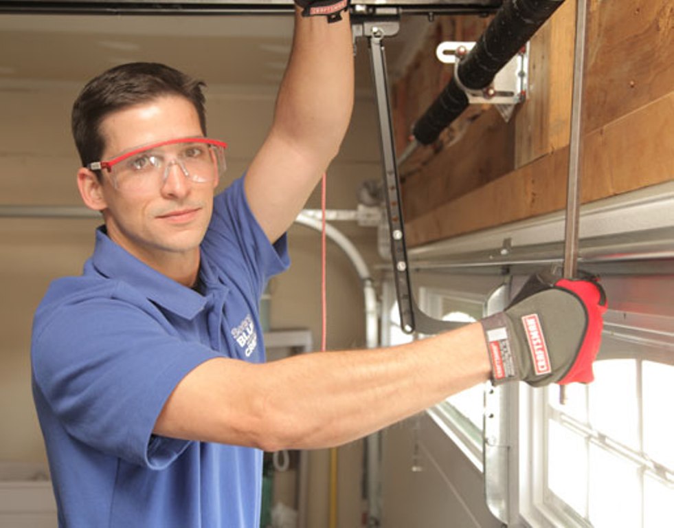 Mobile Garage Door Repair Services Co | 5417 Bandera Rd Suite #608, San Antonio, TX 78238 | Phone: (210) 625-5051