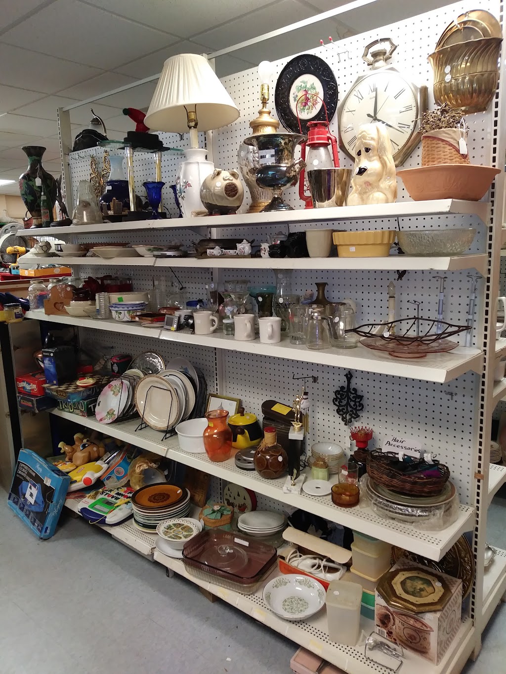 Thrift N Antique Shop | 200 Eastchester Dr, High Point, NC 27262, USA | Phone: (336) 434-3333