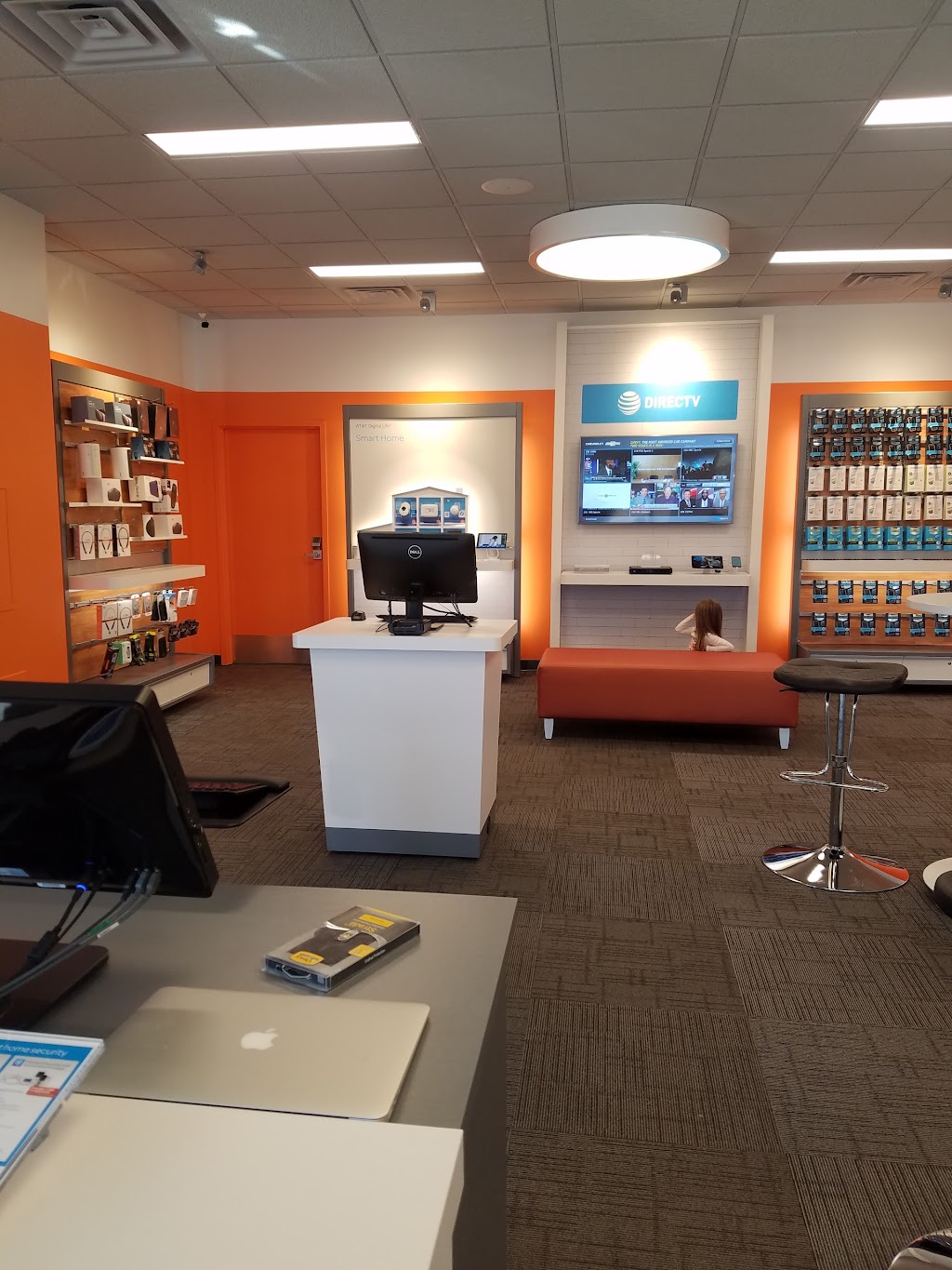 AT&T Store | 9871 S Parker Rd Ste 101, Parker, CO 80134, USA | Phone: (303) 805-2802