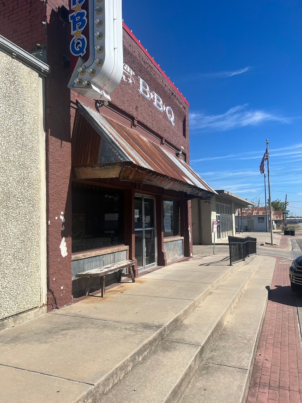 Bolivar St. BBQ | 205 Bolivar St, Sanger, TX 76266 | Phone: (940) 324-0707