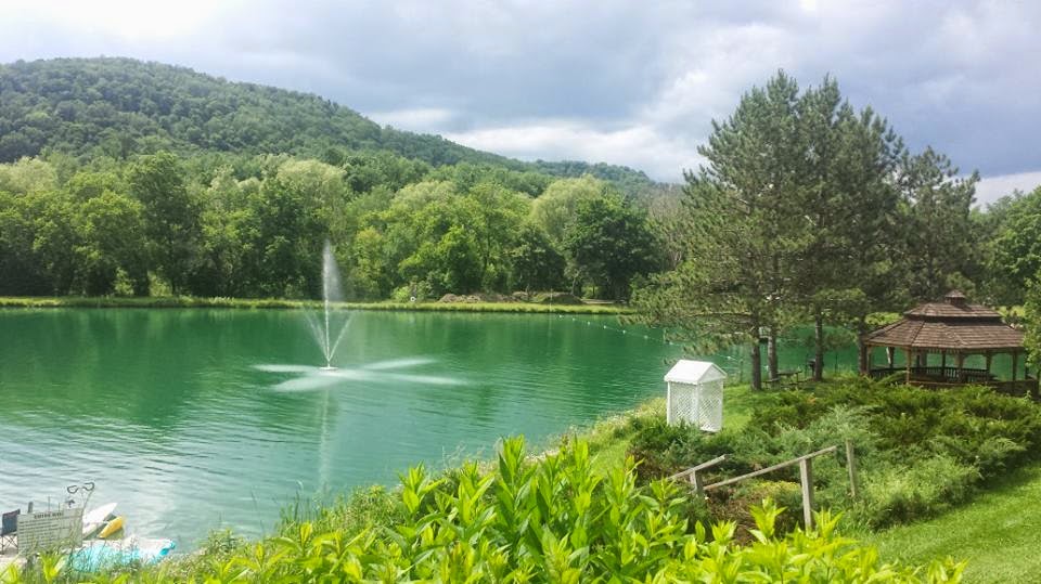 Lake Chalet Motel & Campground | 593 NY-8, Bridgewater, NY 13313, USA | Phone: (315) 822-6074