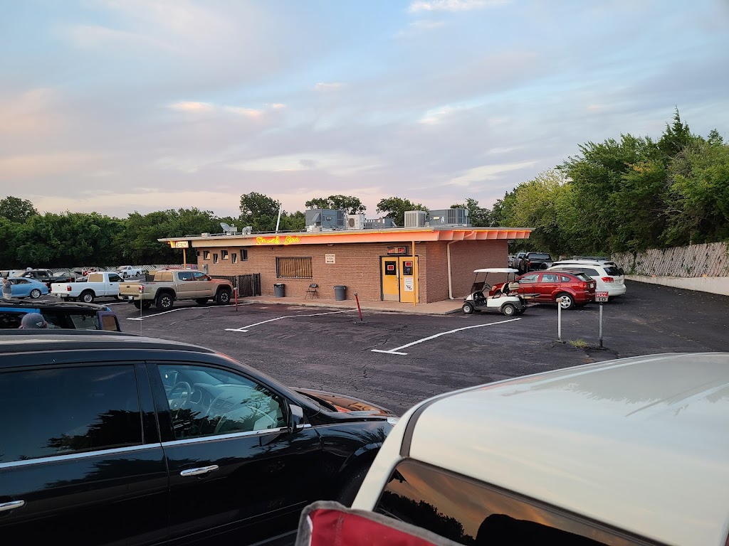 Winchester Drive In | 6930 S Western Ave, Oklahoma City, OK 73139, USA | Phone: (405) 631-8851