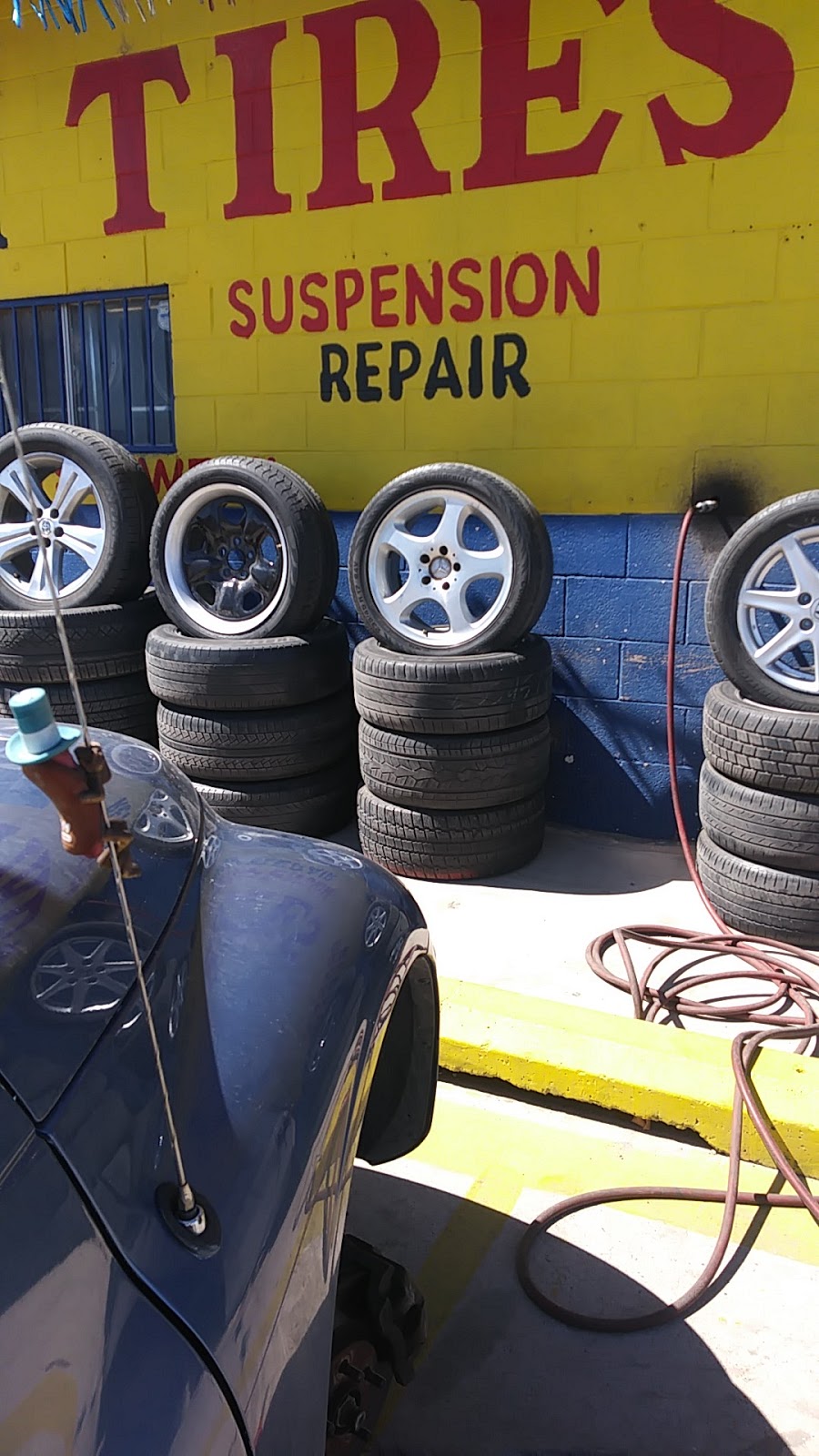 La Camelia Tire Shop | 2511 Coors Blvd SW, Albuquerque, NM 87121, USA | Phone: (505) 873-3185