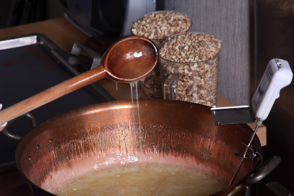 Seal Beach Toffee Co | 3333 W Cerritos Ave, Los Alamitos, CA 90720, USA | Phone: (562) 493-3704
