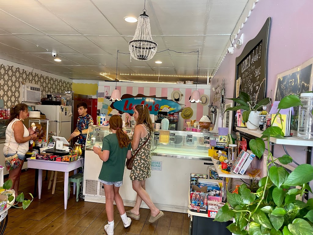 Lu Lus Ice Cream and Candy Shop | 19823 Gulf Blvd #C, Indian Shores, FL 33785 | Phone: (727) 810-9020