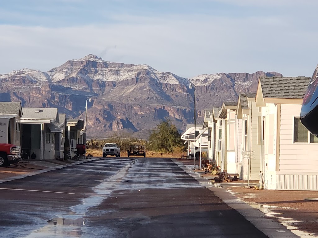 Arizonian RV Resort | 15976 US-60, Gold Canyon, AZ 85118 | Phone: (520) 463-2978